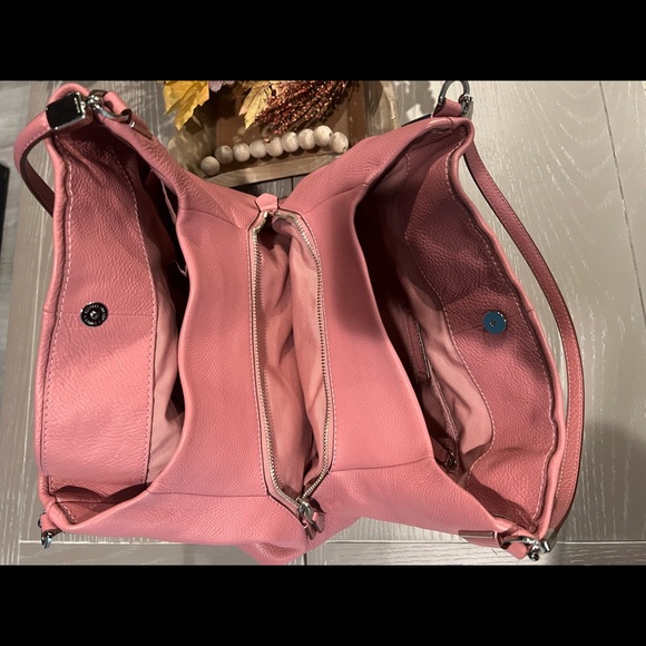 Barely used Coach Hand Bag - Picture 3 of 3